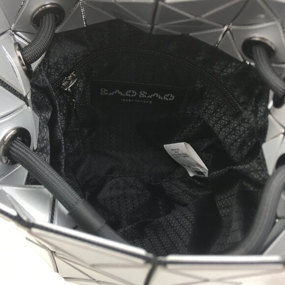 BEW BAO BAO ISSEY MIYAKE WRING silver shoulder bag - Picture 8 of 12